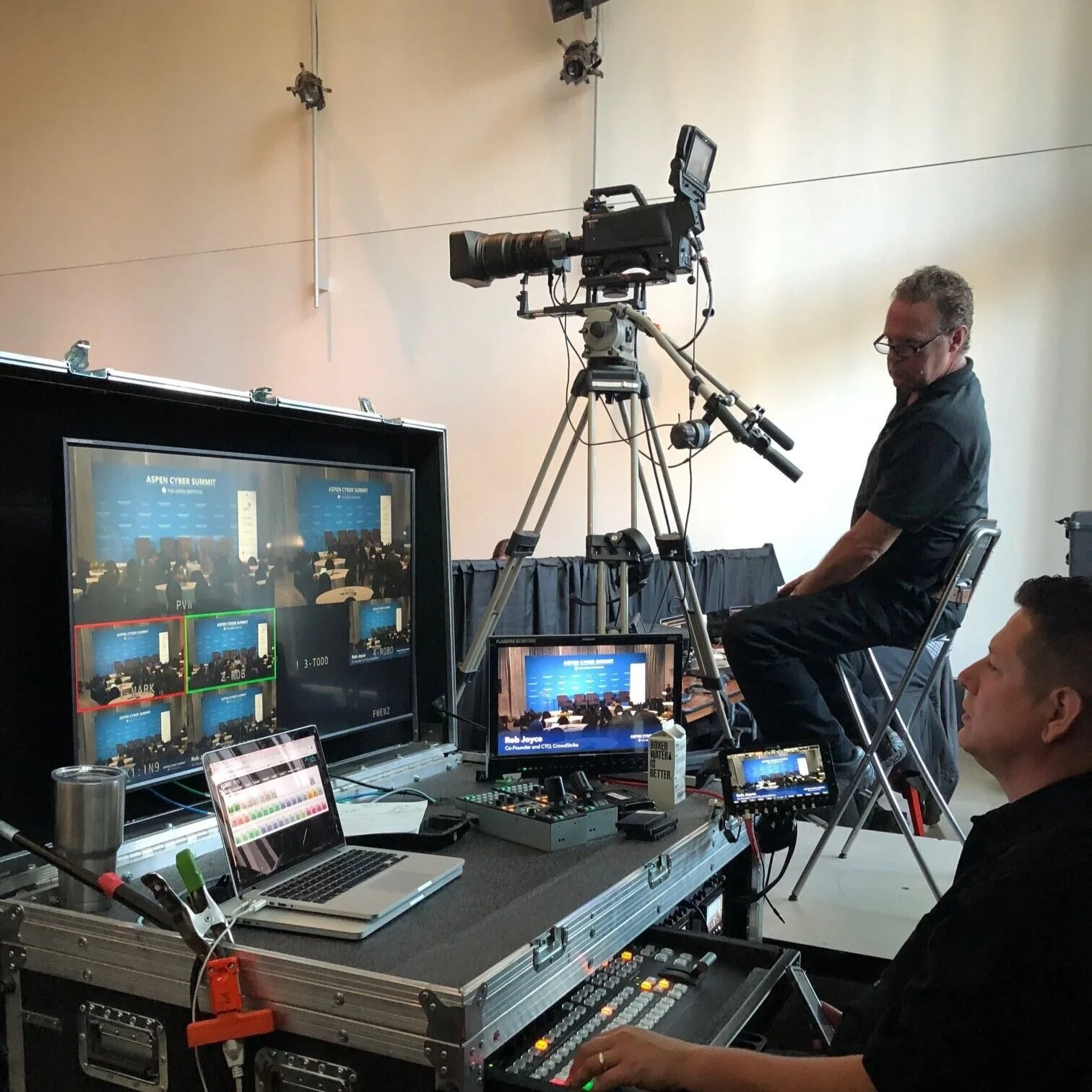 Virtual and live streaming events